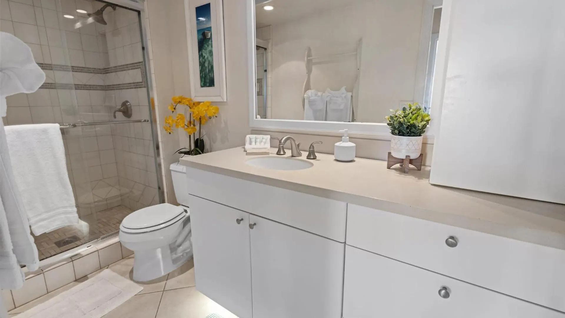 Apartment Beachfront Spectacular Sunset Suite New Ac Kīhei USA
